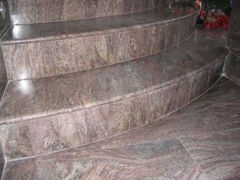 Офис сгради, частни домове и къщи